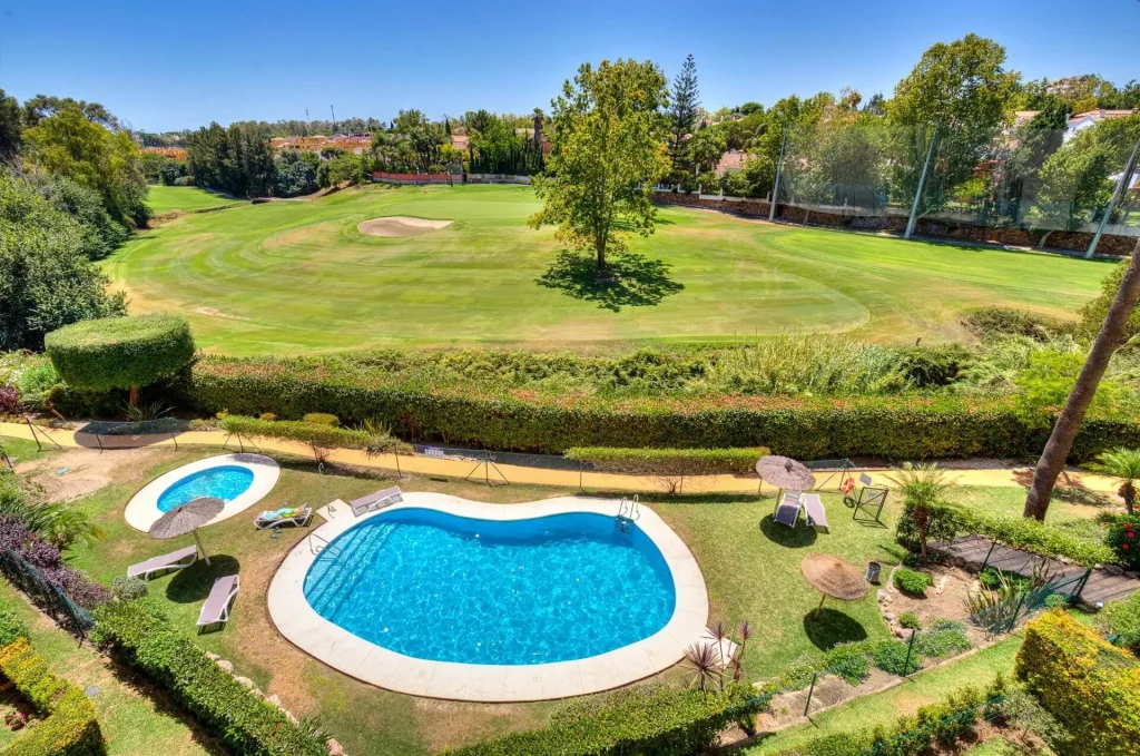 Piso 2D. - Urb. Guadalcantara Golf Blq. 3 3ºE-11