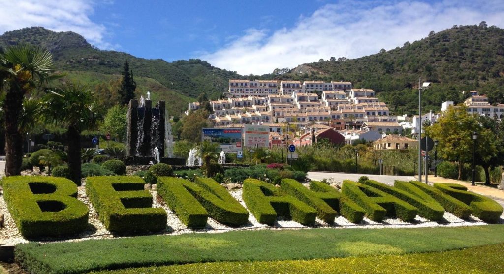 benahavis entrance
