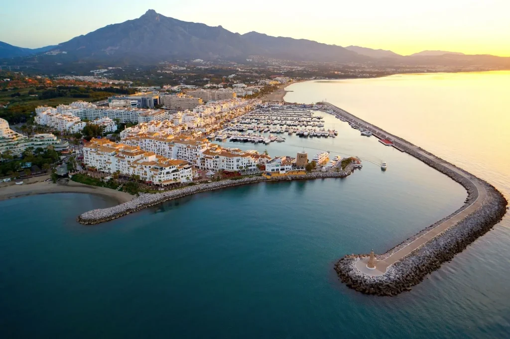 puerto-banus-yacht-marina-at-sunset