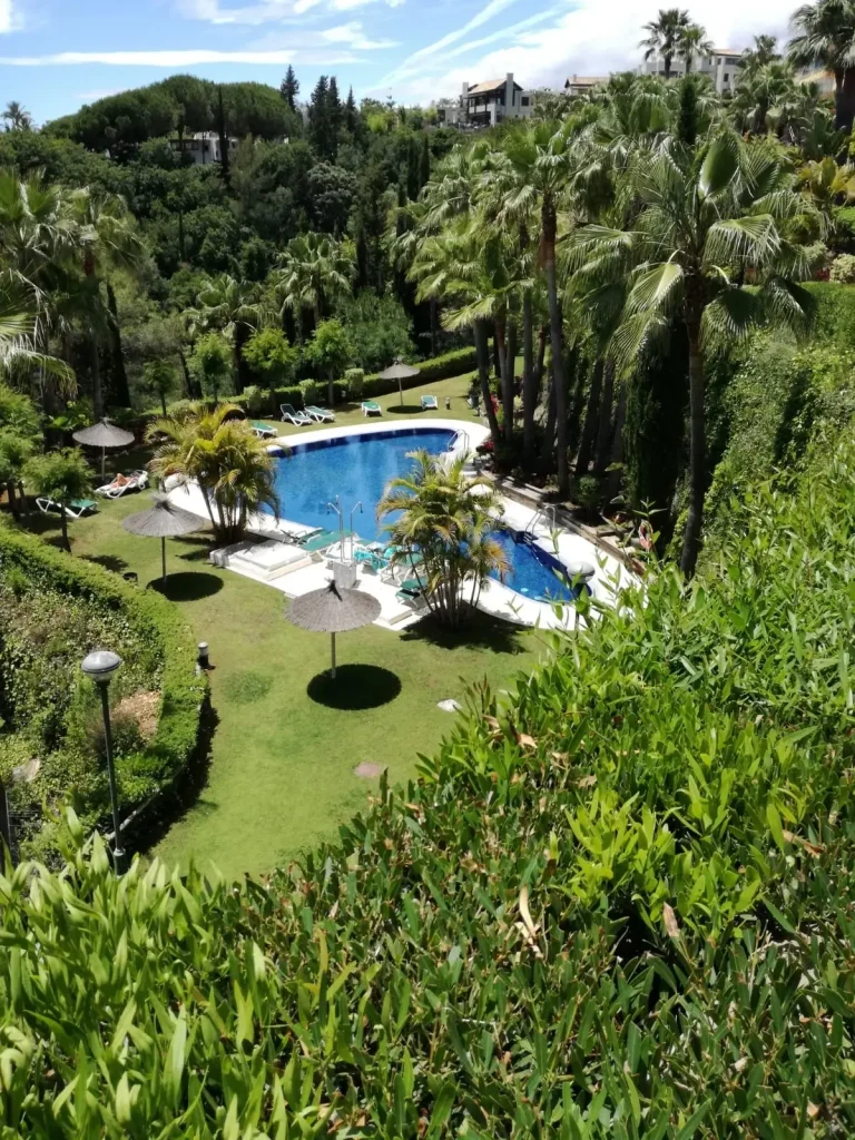 sierra-blanca-poolside-paradise